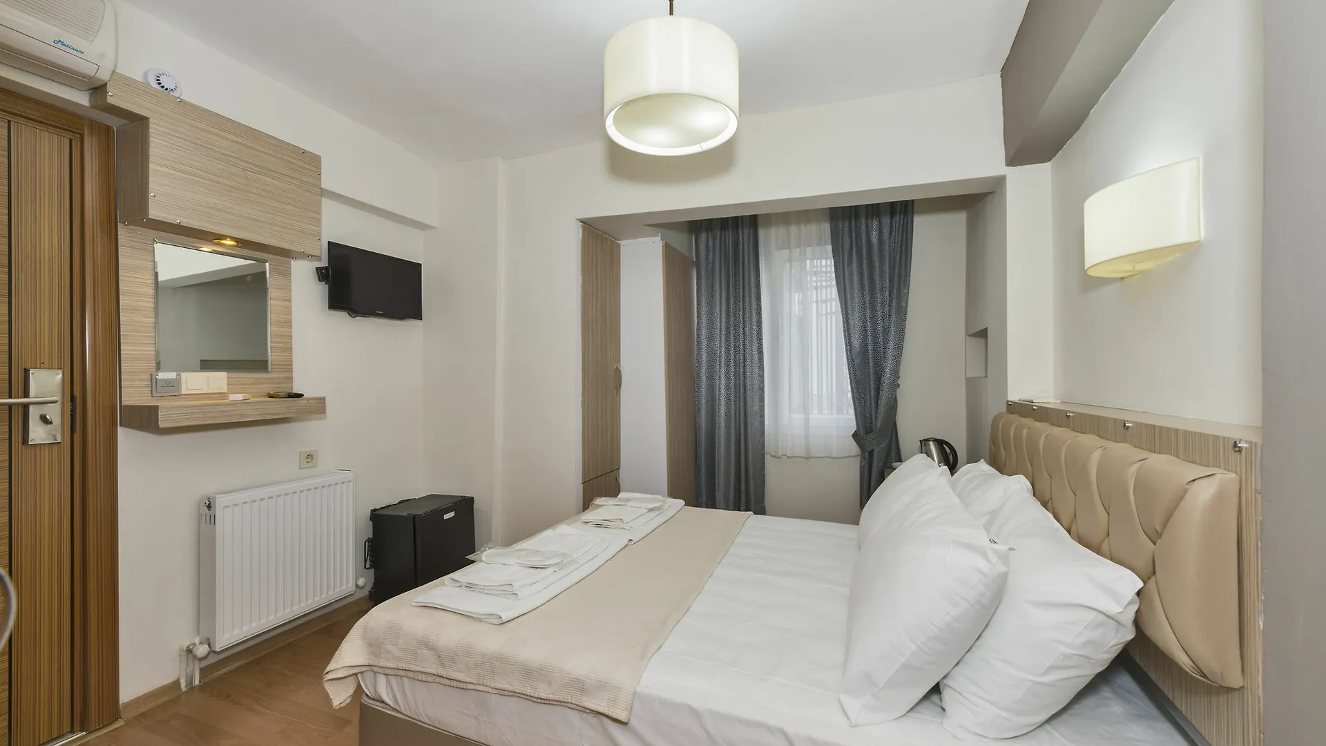 Metrolux Hotel Istanbul 5*,